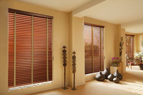 store venitien bois avec galon